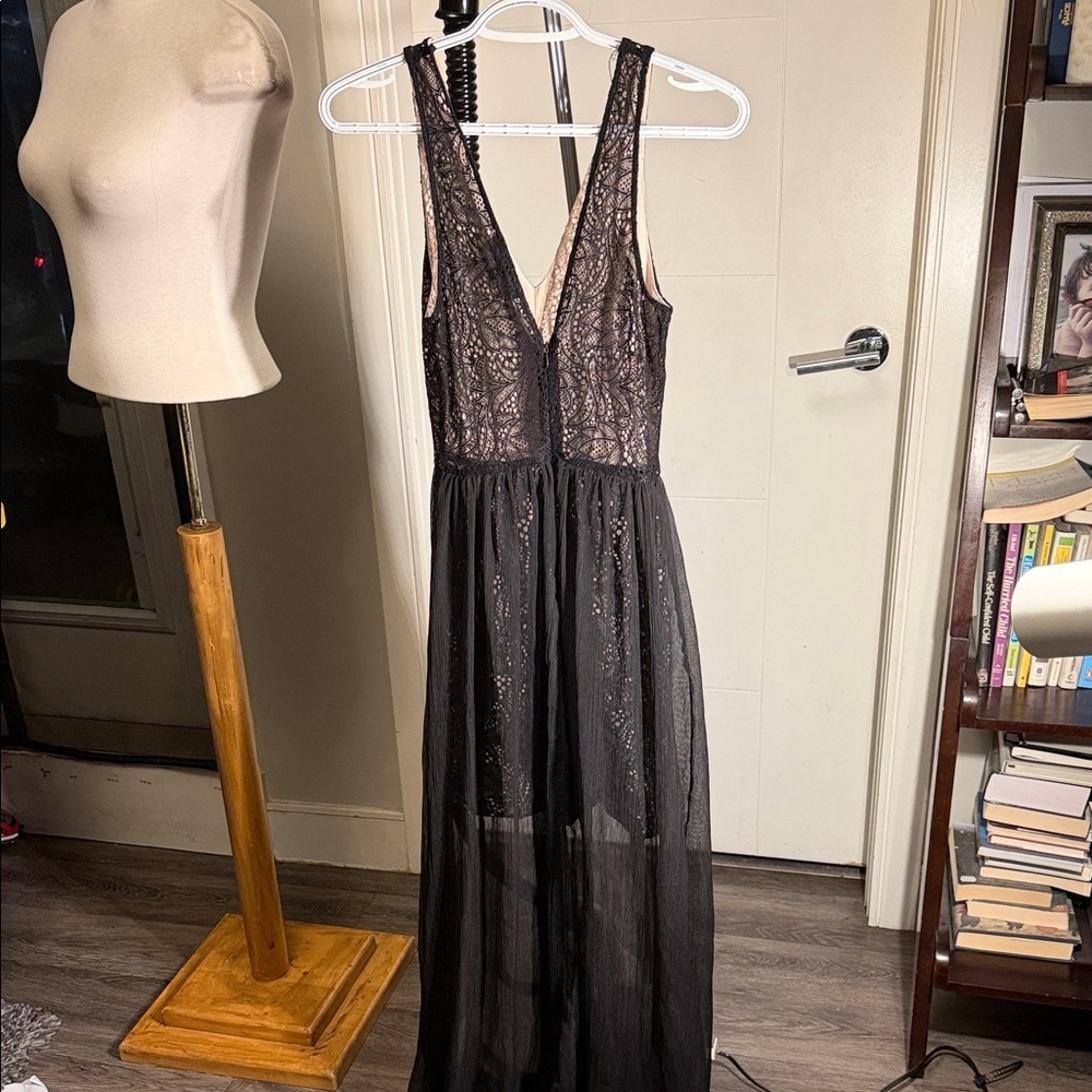 Dynamite Black Sheer Lace Backless Dress - Picture 5 of 9